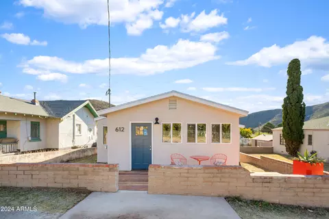 612 Hoatson Ave, Bisbee, AZ 85603 photo 1