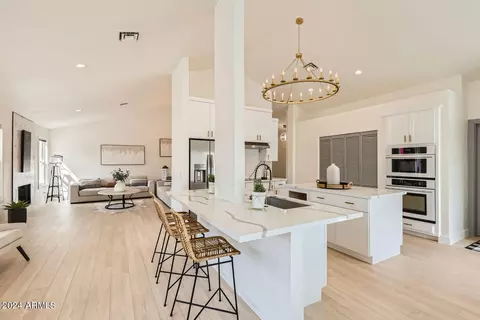 4613 E Kachina Trl, Phoenix, AZ 85044 photo 8