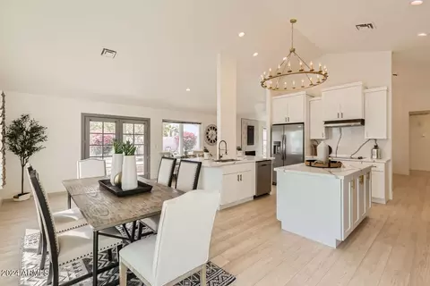4613 E Kachina Trl, Phoenix, AZ 85044