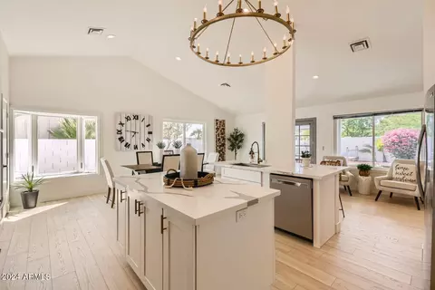4613 E Kachina Trl, Phoenix, AZ 85044 photo 10