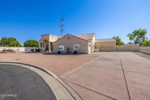 1341 E Salado Cir, Mesa, AZ 85203 photo 3