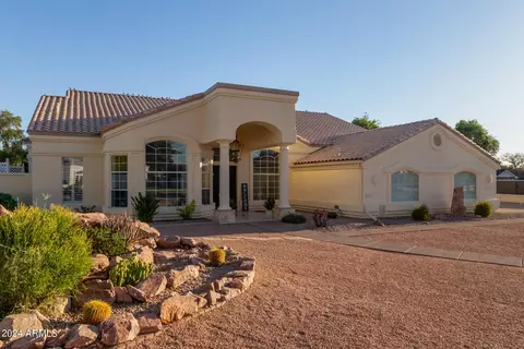 1341 E Salado Cir, Mesa, AZ 85203 photo 2