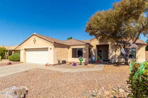 8630 E Onza Cir, Mesa, AZ 85212