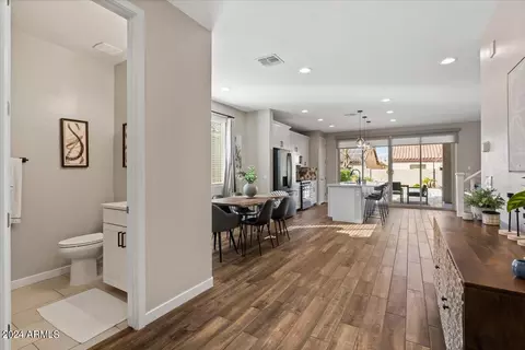 760 E Betsy Ln, Gilbert, AZ 85296 photo 3