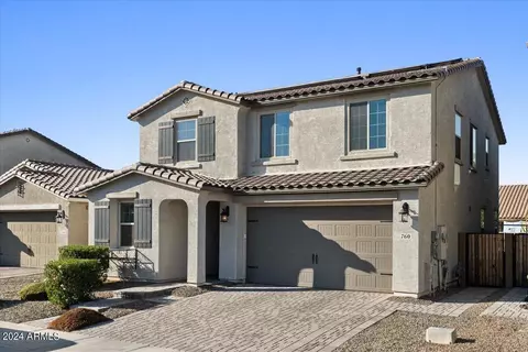 760 E Betsy Ln, Gilbert, AZ 85296 photo 2