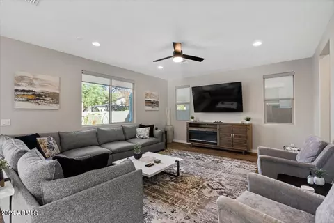 760 E Betsy Ln, Gilbert, AZ 85296 photo 16
