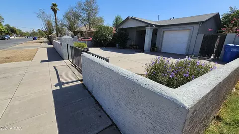 1335 E Fillmore St, Phoenix, AZ 85006 photo 2