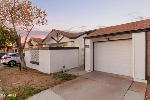 13512 E Boston St, Chandler, AZ 85225