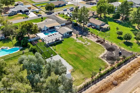 2216 E Willis Rd, Gilbert, AZ 85297 photo 11