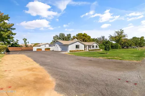 2216 E Willis Rd, Gilbert, AZ 85297 photo 50