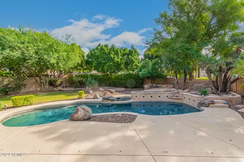 Exterior - 1367 E Desert Flower Ln, Phoenix, AZ 85048 photo 9 of 16