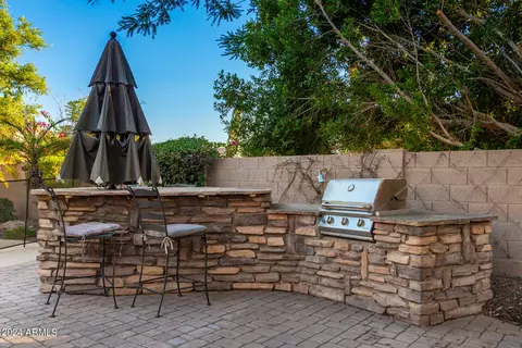 Exterior - 1367 E Desert Flower Ln, Phoenix, AZ 85048 photo 7 of 16