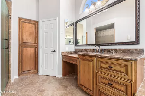 Bath - 1367 E Desert Flower Ln, Phoenix, AZ 85048 photo 6 of 10
