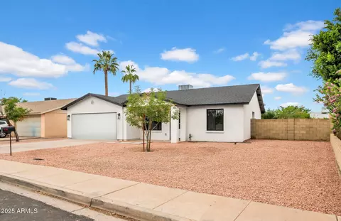 Exterior - 2126 E Watson Dr, Tempe, AZ 85283 photo 2 of 4