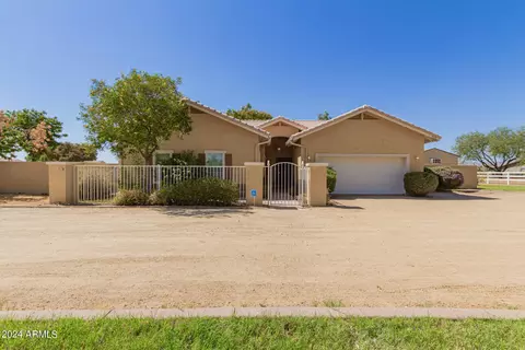 7438 N 181st Ave, Waddell, AZ 85355