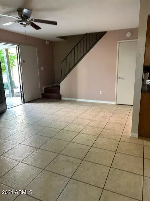 5964 W Golden Ln, Glendale, AZ 85302