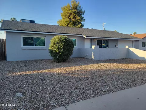 1041 E Las Palmaritas Dr, Phoenix, AZ 85020