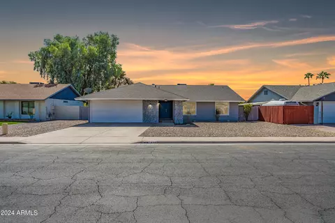 2331 E Isabella Ave, Mesa, AZ 85204