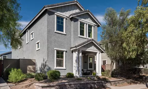 2044 W Trotter Trl, Phoenix, AZ 85085