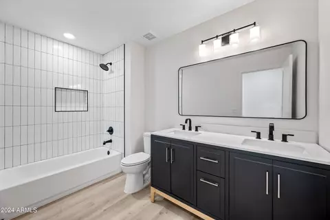 Bath - 1806 E La Jolla Dr, Tempe, AZ 85282 photo 6 of 6