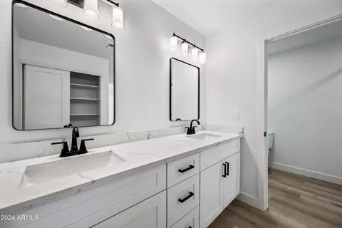 Bath - 1806 E La Jolla Dr, Tempe, AZ 85282 photo 3 of 6