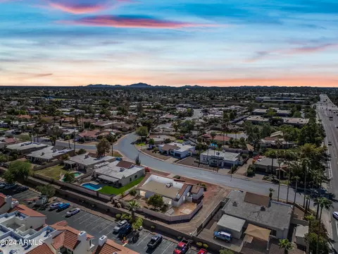 View/Area - 1806 E La Jolla Dr, Tempe, AZ 85282 photo 3 of 12