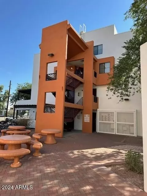1005 E 8th St #1012, Tempe, AZ 85281