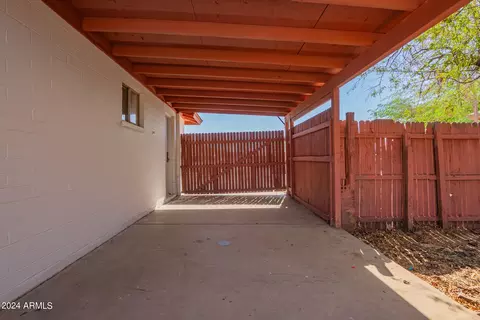 6420 W Mitchell Dr, Phoenix, AZ 85033 photo 16