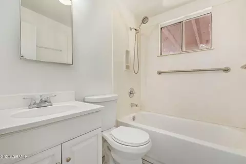 6420 W Mitchell Dr, Phoenix, AZ 85033 photo 18
