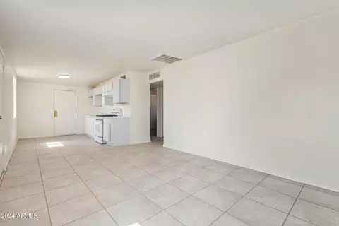 6420 W Mitchell Dr, Phoenix, AZ 85033 photo 6