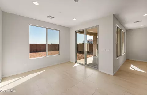 1269 W Treasure Trl, Apache Junction, AZ 85120 photo 9