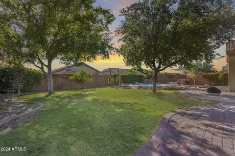 Exterior - 8723 E Hillview St, Mesa, AZ 85207 photo 13 of 18