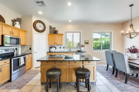 Kitchen - 8723 E Hillview St, Mesa, AZ 85207 photo 2 of 6