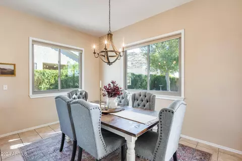 Dining - 8723 E Hillview St, Mesa, AZ 85207 photo 1 of 2