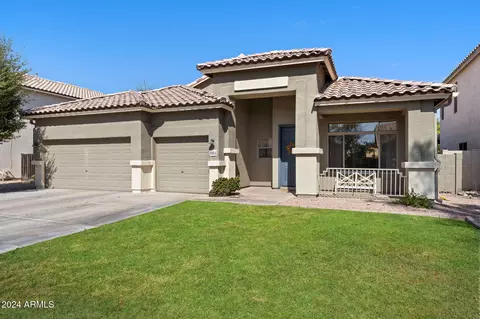 884 W Heather Ave, Gilbert, AZ 85233