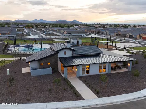 3381 E Alexander Dr, San Tan Valley, AZ 85143