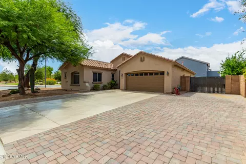 4257 E County Down Dr, Chandler, AZ 85249 photo 2