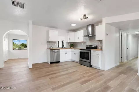 11310 E Circle Dr, Cornville, AZ 86325 photo 3