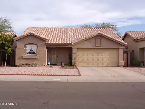8415 W Holly St, Phoenix, AZ 85037