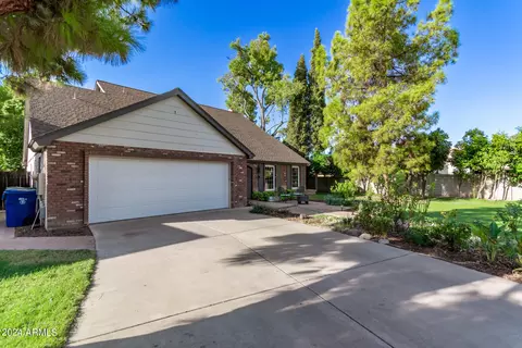 2035 E Kael Cir, Mesa, AZ 85213 photo 2