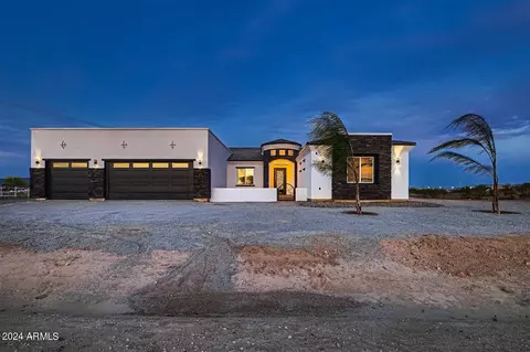 33839 W Grove St, Tonopah, AZ 85354