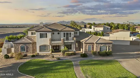 3520 E Pearl Cir, Mesa, AZ 85213