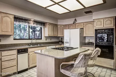 5655 W Karla Ct, Pine, AZ 85544 photo 4