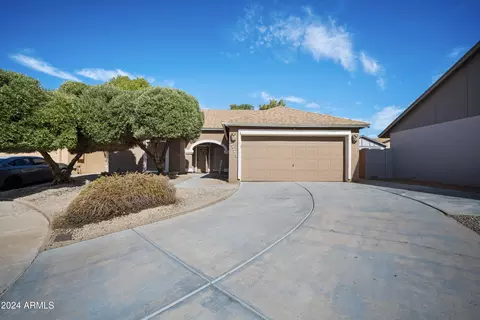 10210 W Pasadena Ave, Glendale, AZ 85307