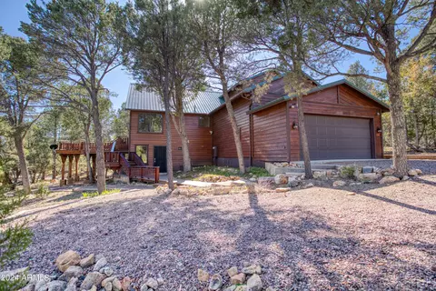 2233 Par Pl, Overgaard, AZ 85933