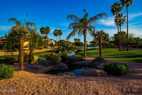 View/Area - 1962 E Drake Dr, Tempe, AZ 85283 photo 11 of 17