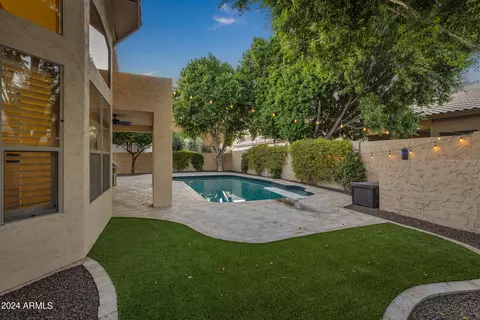 Exterior - 1962 E Drake Dr, Tempe, AZ 85283 photo 8 of 17