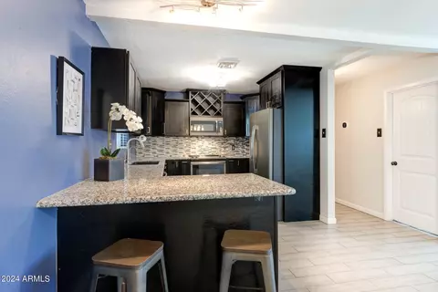 220 E Griswold Rd, Phoenix, AZ 85020 photo 8
