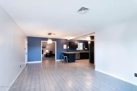 220 E Griswold Rd, Phoenix, AZ 85020 photo 6