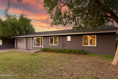 220 E Griswold Rd, Phoenix, AZ 85020 photo 4